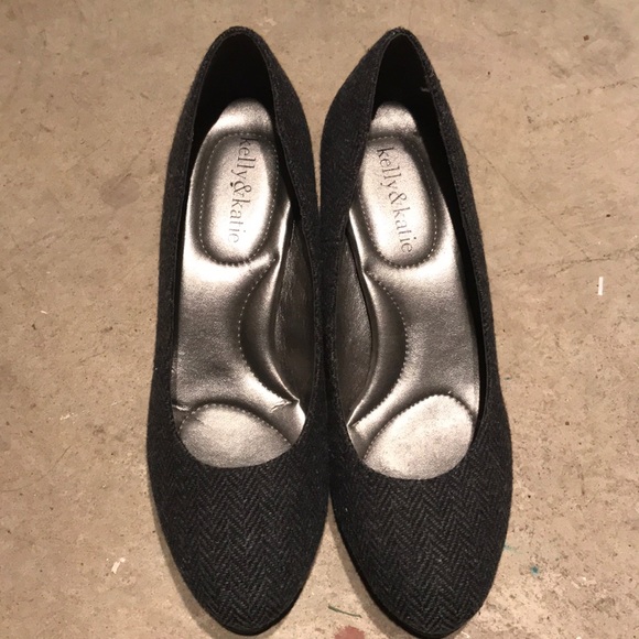 Heels - Picture 1 of 2